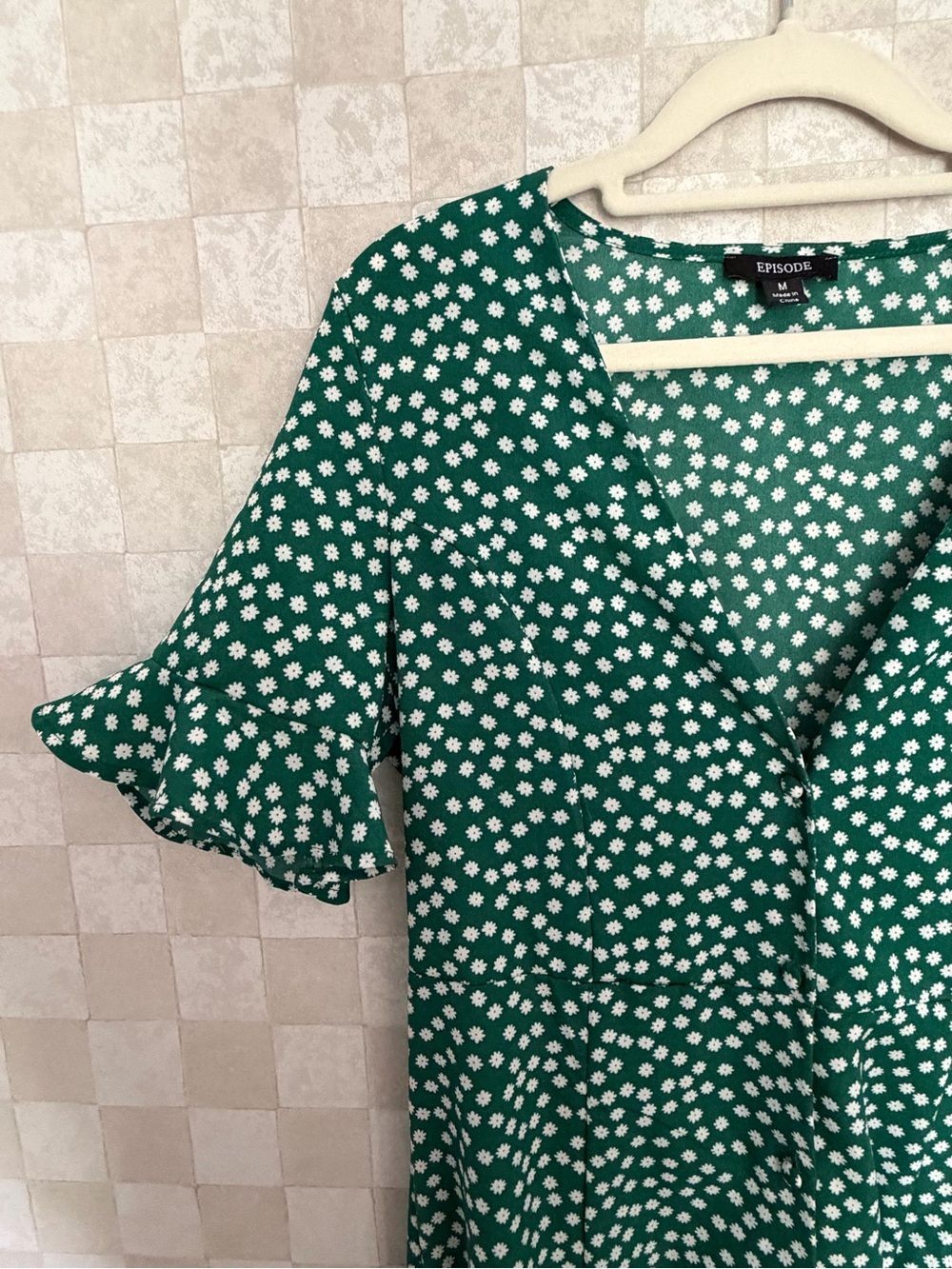 Maxi Green Daisy Print Button Down Women’s Dress Girly Flutter Dress